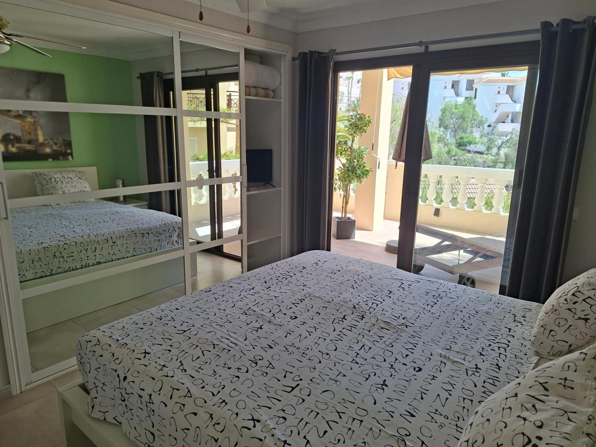 Nice 1 Bedroom Apartment Los Cristianos ロスクリスティアーノス エクステリア 写真